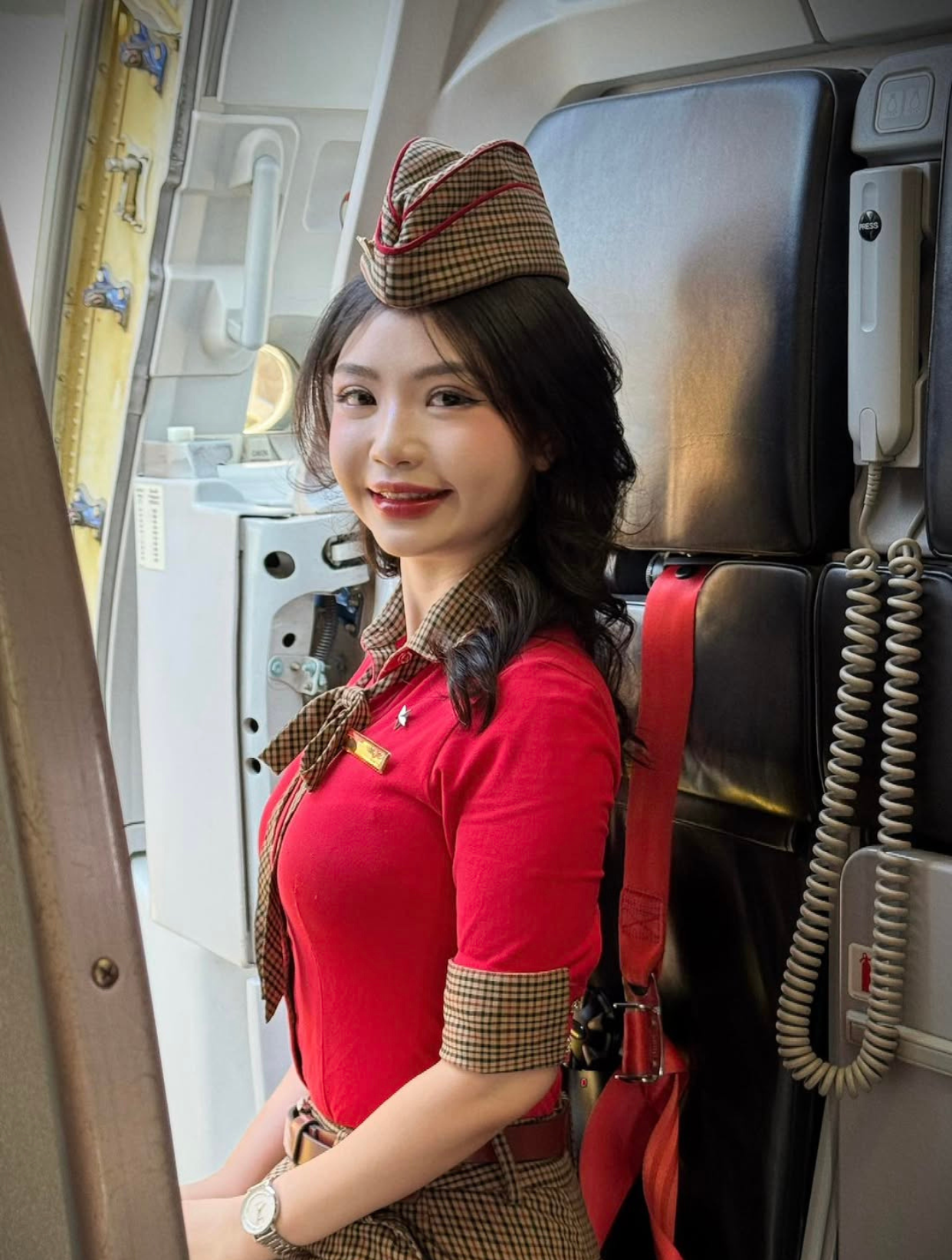Ms. Như Ý